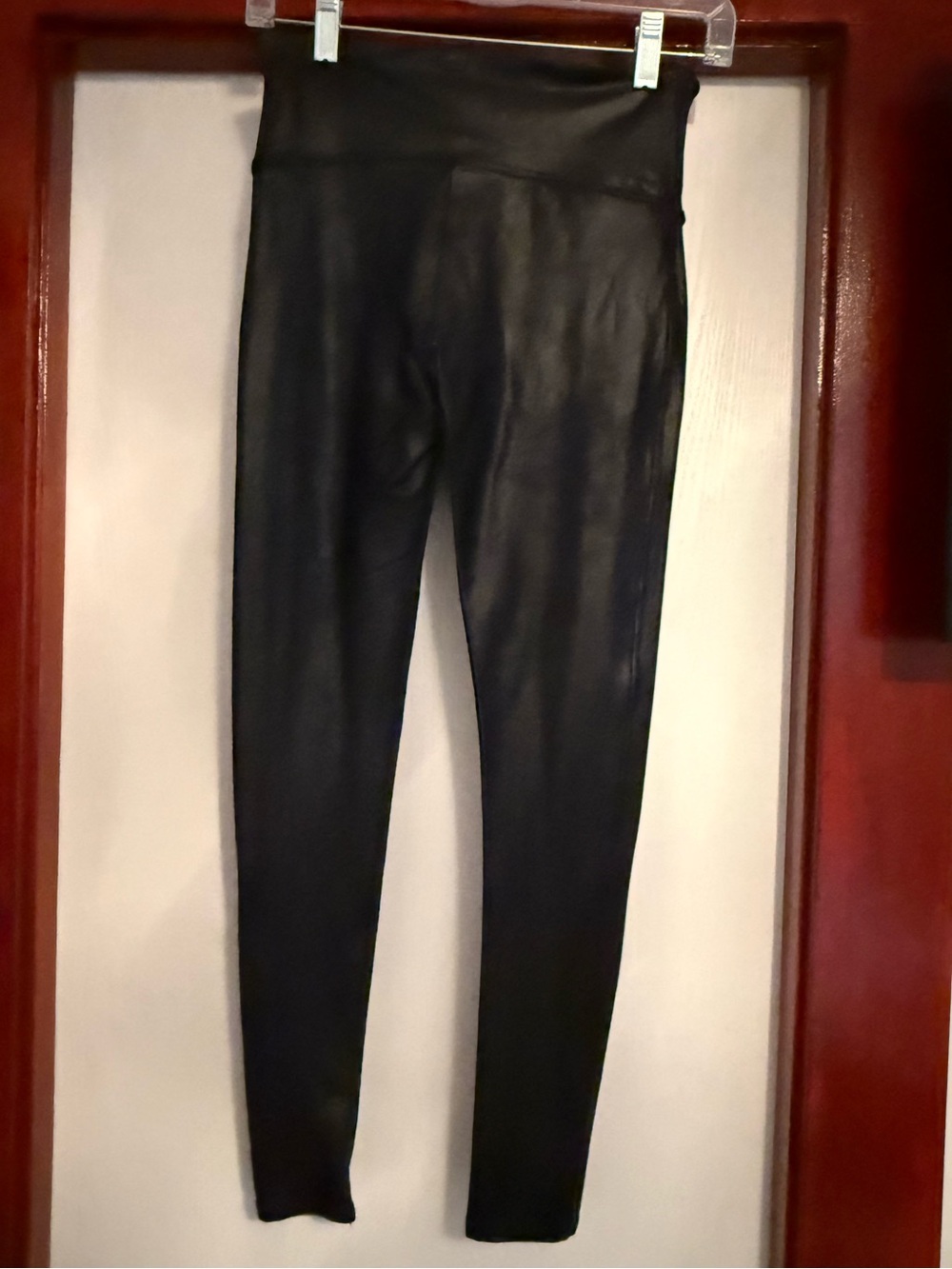 SPANX Black Leggings with Red Logo Tag - Picture 2 of 3